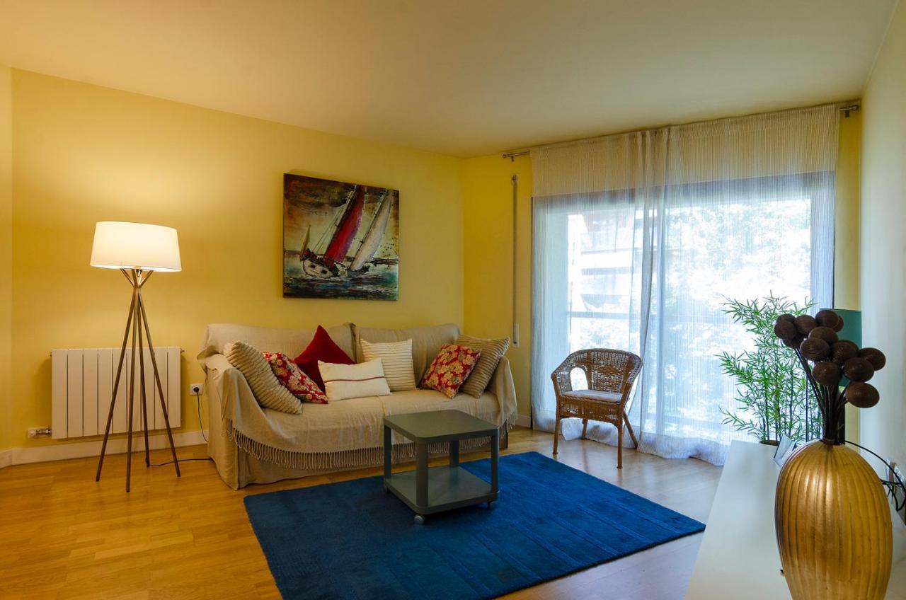 Devesa Park Apartment With Private Parking ชีโรนา ภายนอก รูปภาพ