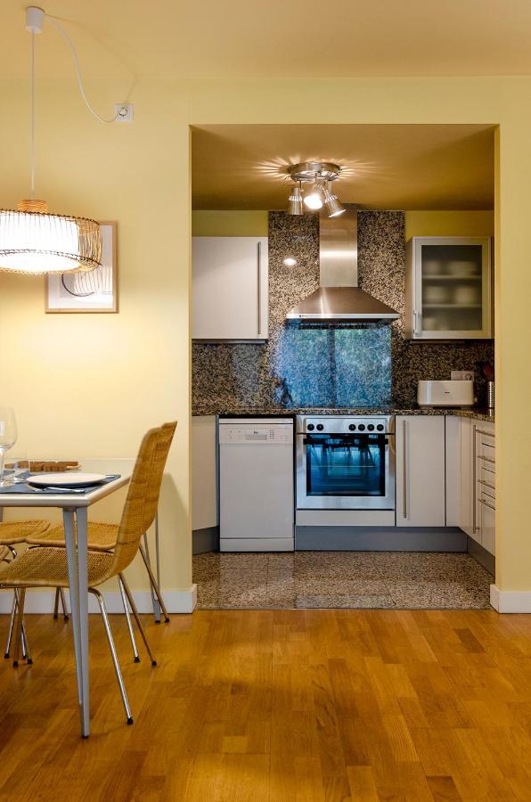 Devesa Park Apartment With Private Parking ชีโรนา ภายนอก รูปภาพ