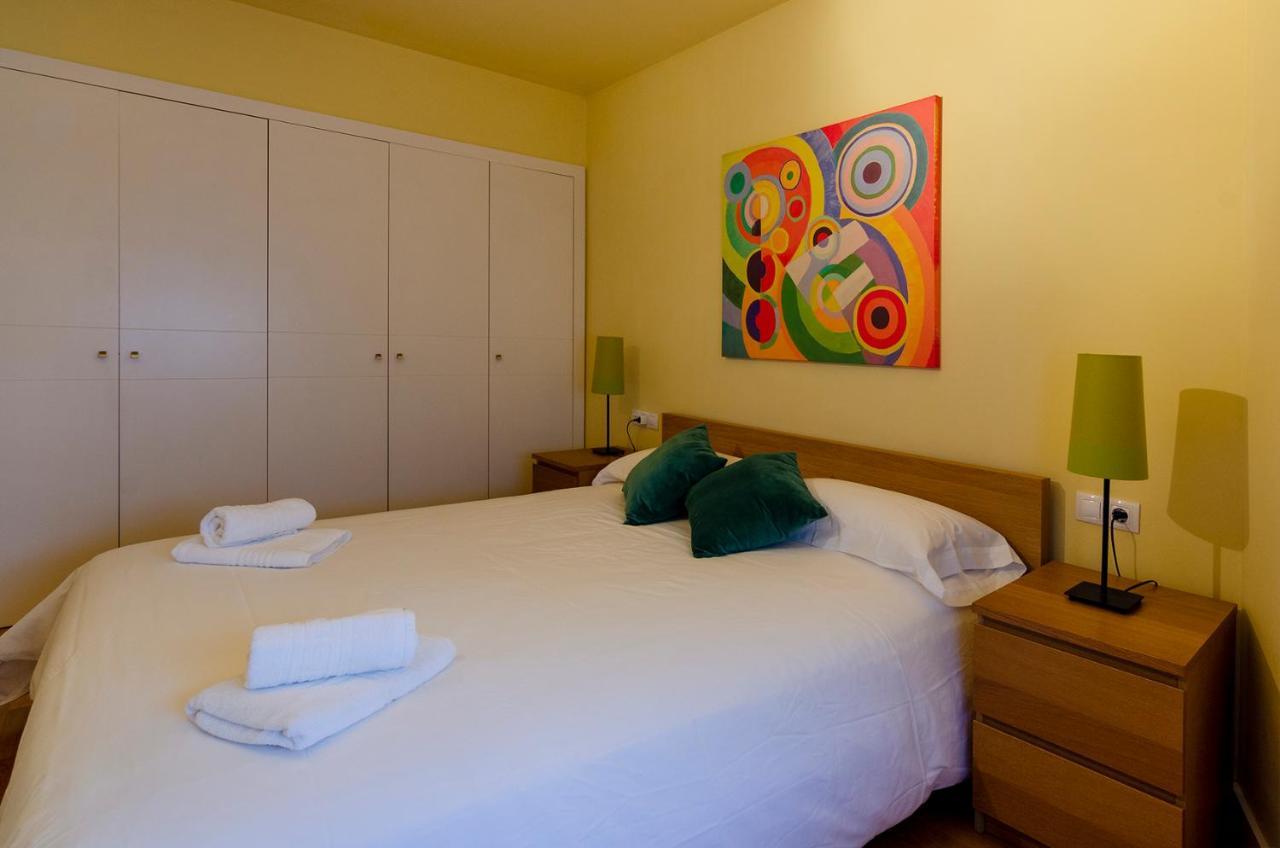 Devesa Park Apartment With Private Parking ชีโรนา ภายนอก รูปภาพ